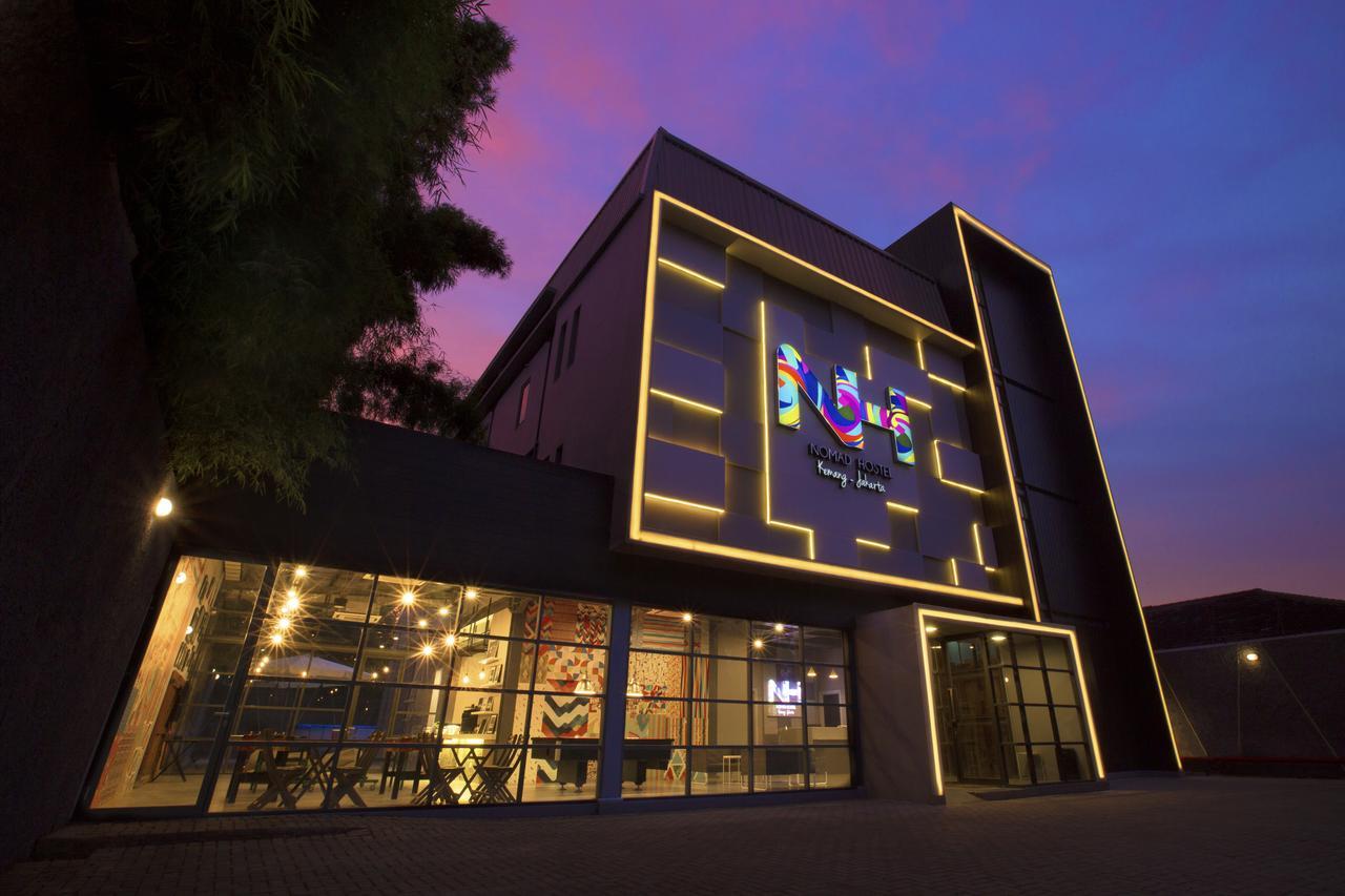 Nomad Hostel Kemang Giacarta Esterno foto