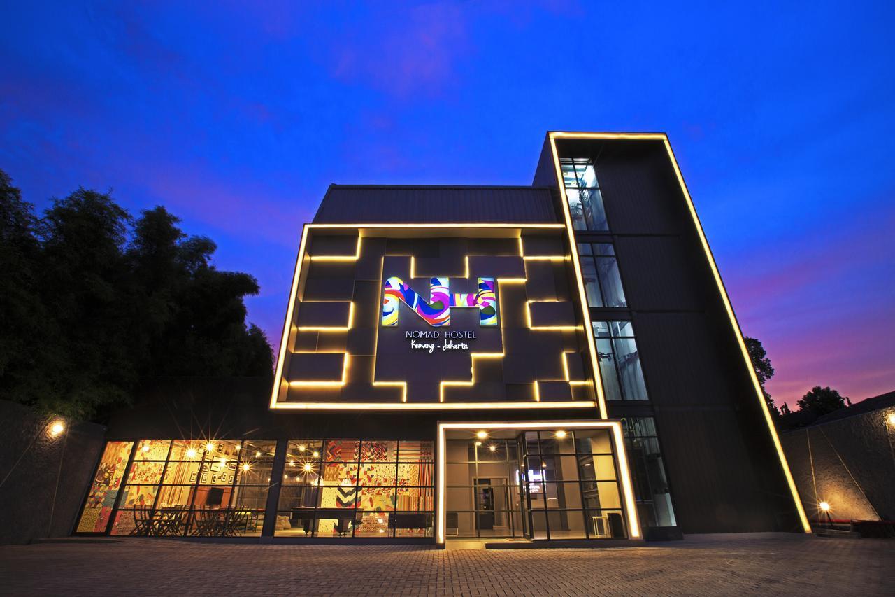 Nomad Hostel Kemang Giacarta Esterno foto