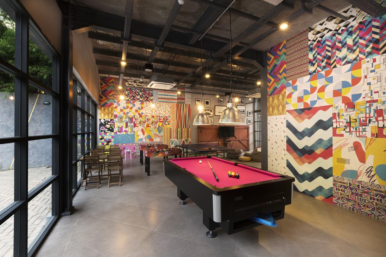 Nomad Hostel Kemang Giacarta Esterno foto