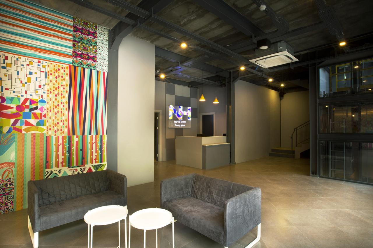 Nomad Hostel Kemang Giacarta Esterno foto