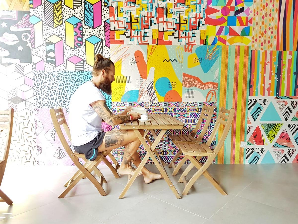 Nomad Hostel Kemang Giacarta Esterno foto