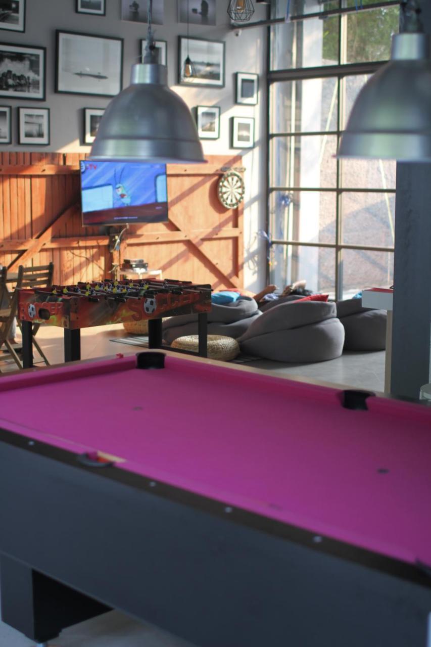 Nomad Hostel Kemang Giacarta Esterno foto