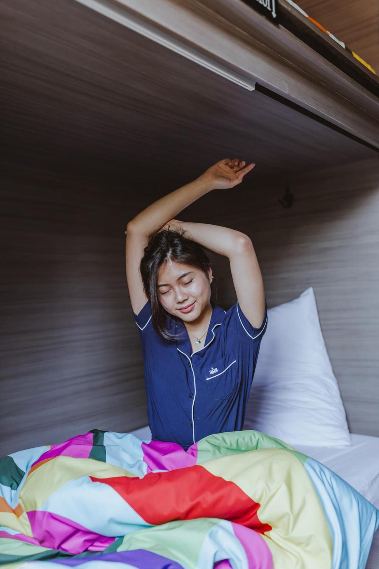 Nomad Hostel Kemang Giacarta Esterno foto