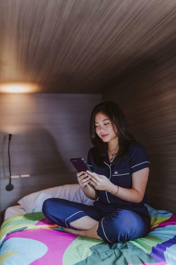 Nomad Hostel Kemang Giacarta Esterno foto